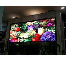 登封南陽(yang)汽車(che)4S店(dian)顯(xian)示屏